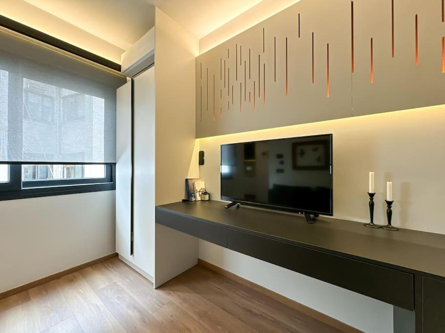 Smart Flat Downtown Apartment